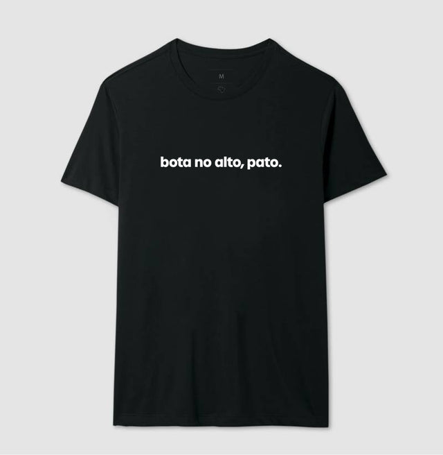 Camiseta Bota no alto, pato.